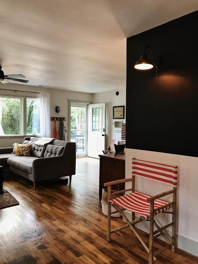 Holiday home By The Sea: Pagnotto Shellback House Oak Island