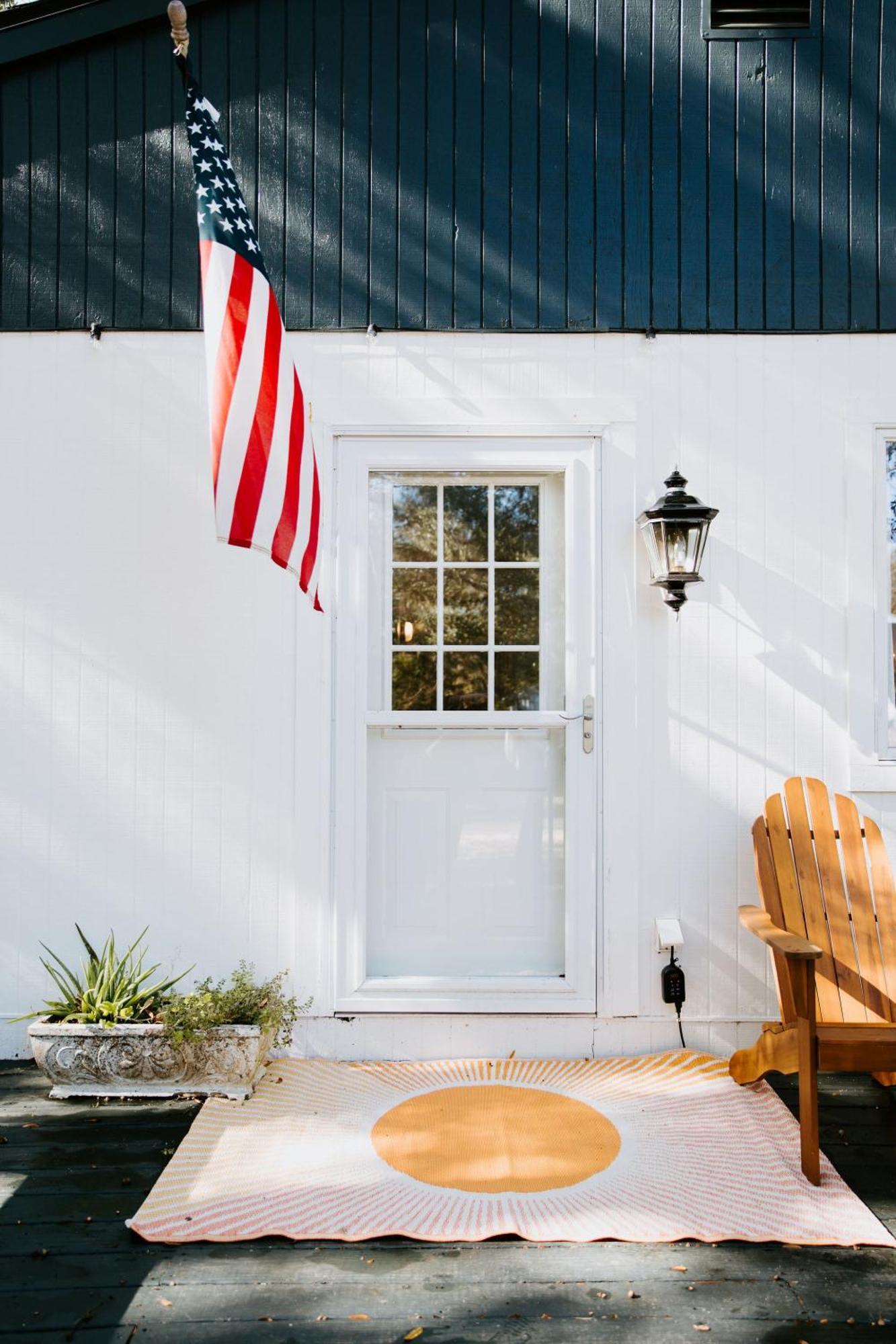 By The Sea: Pagnotto Shellback House Holiday home Oak Island