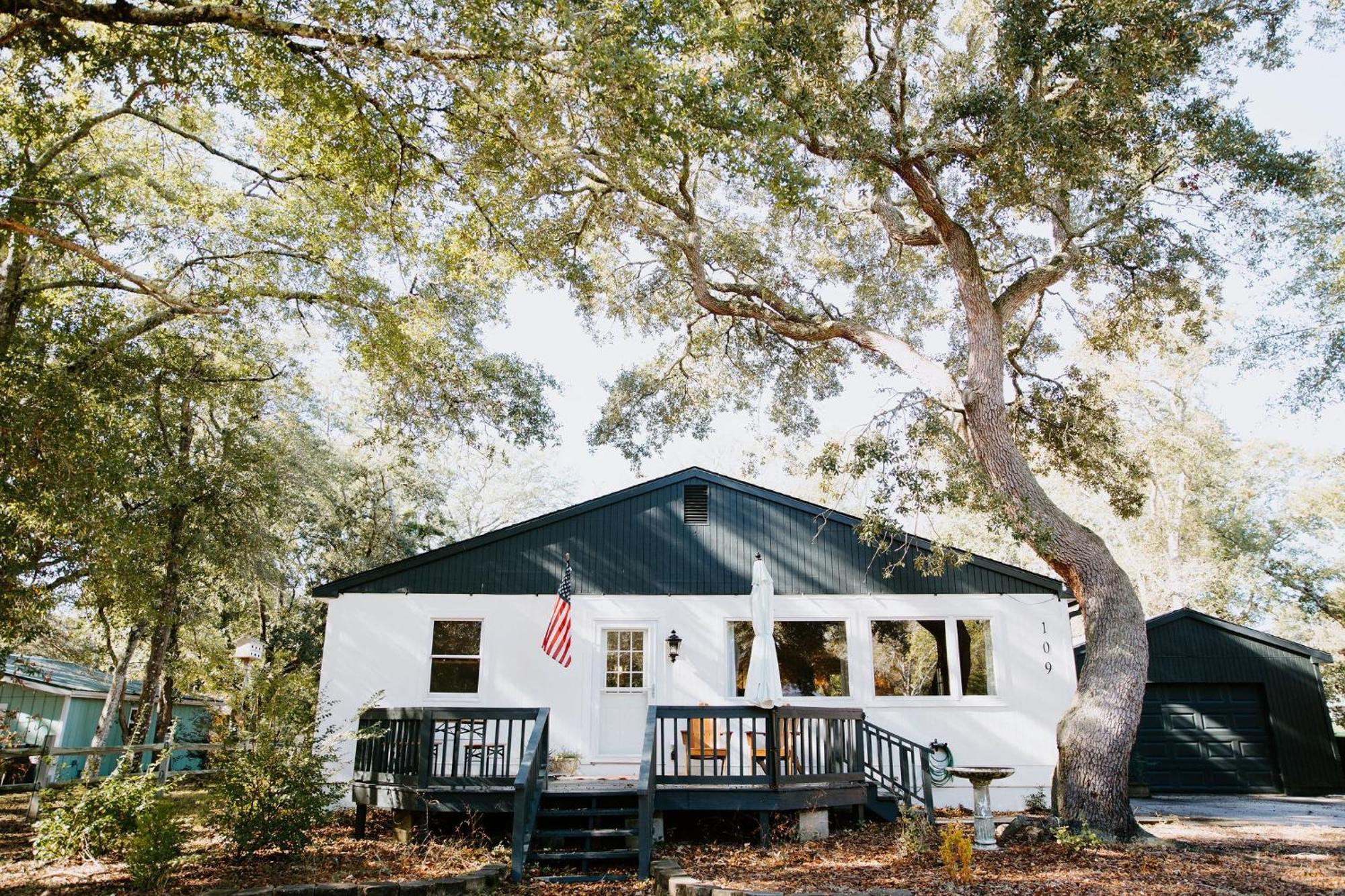 By The Sea: Pagnotto Shellback House * Oak Island