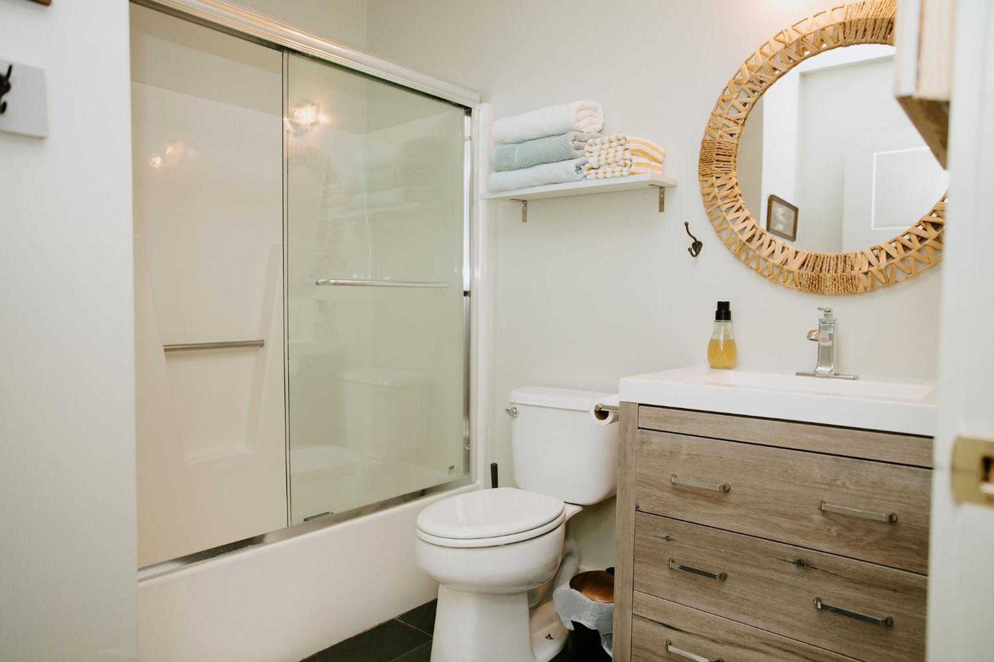 Holiday home By The Sea: Pagnotto Shellback House